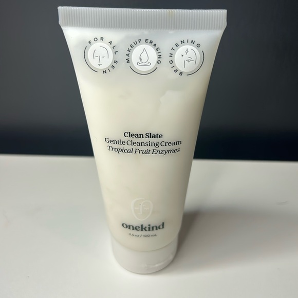 One Kind Clean Slate Gentle Cleansing Cream - Picture 1 of 2